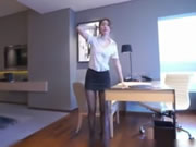 網紅小野模酒店約拍 高跟黑絲小秘書誘惑