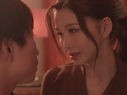 巨乳嬸嬸愛弓涼幫高中畢業的侄子破處 開始一段禁忌的不倫之愛